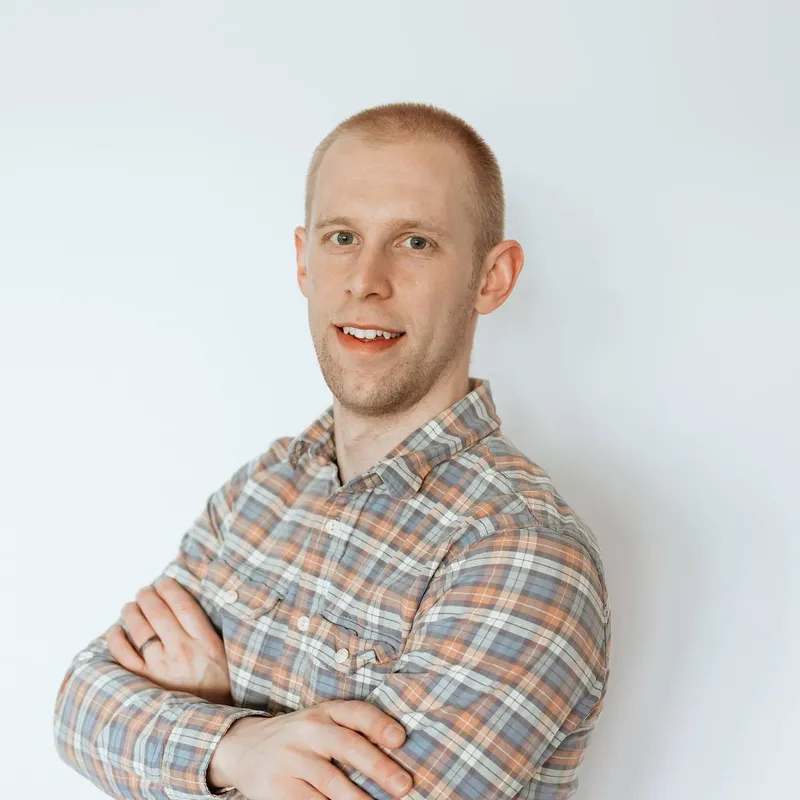Headshot of Brandon Merritt