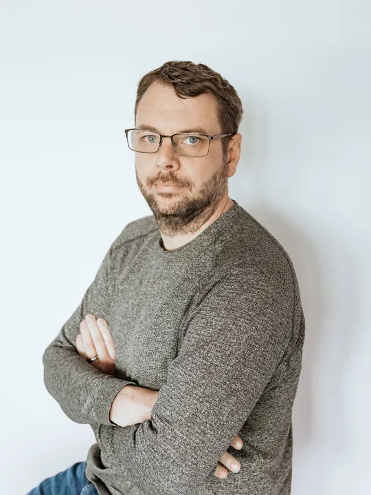 Headshot of Aaron Henry